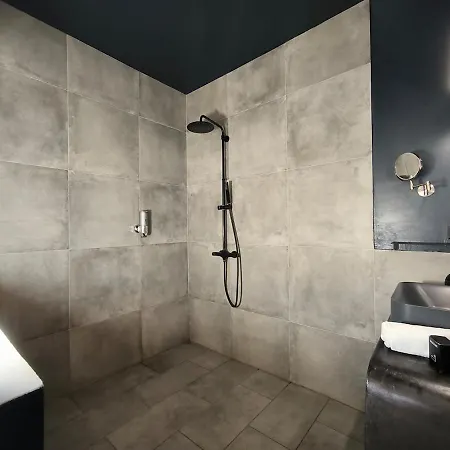 Centre Cosy アパート ポー